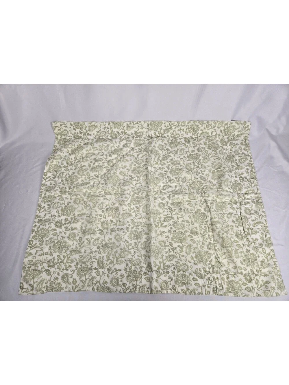 Pottery Barn Green Paisley Pillowcase Set Of 2 Standard Size